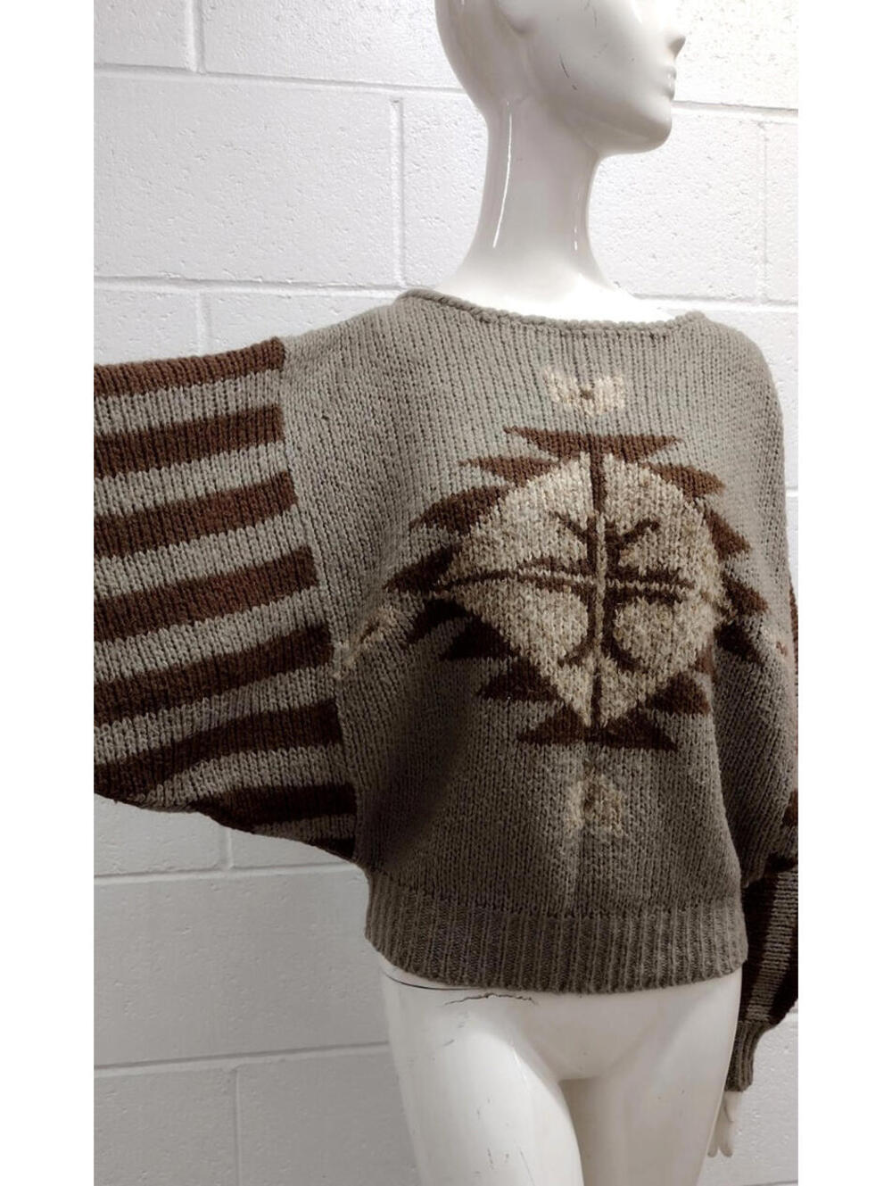 Designer 1980s Adolfo Sweater American Southwest Design Batwing Sleeves Medium